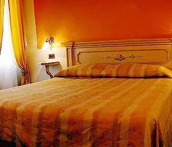 Alla Corte Rossa Venise Couette-café